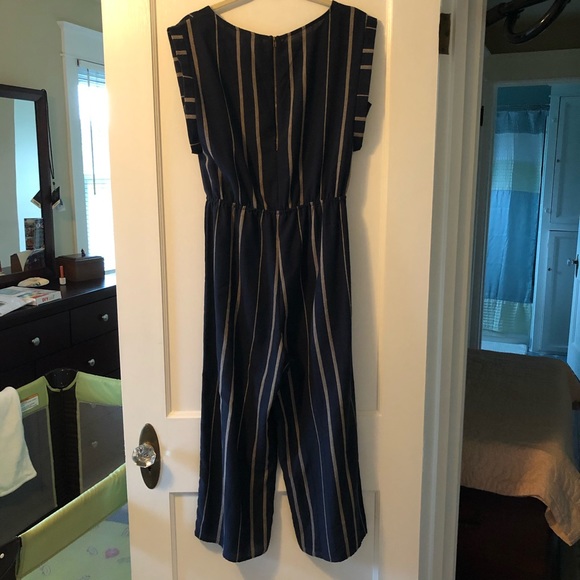 Universal Thread Jumpsuit - Picture 2 of 5